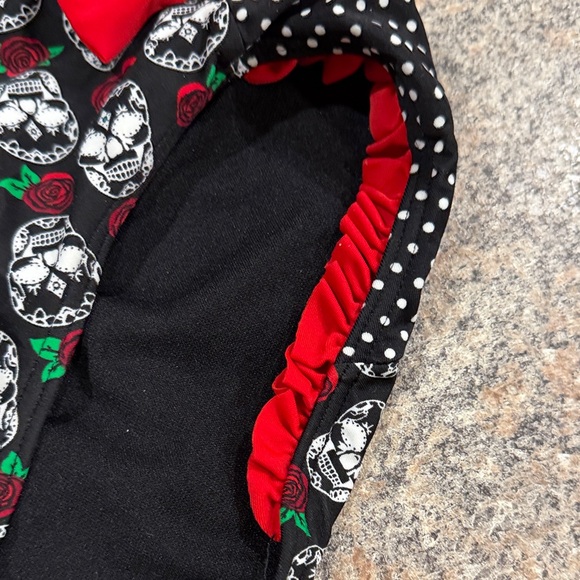 Hot Topic Skull Print Bikini with Red Accents and polka dots size medium - Picture 4 of 11